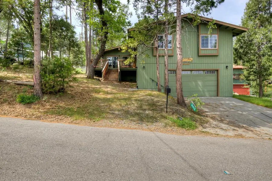 39410 Manzanita Drive, Oakhurst, CA 93644 - #2
