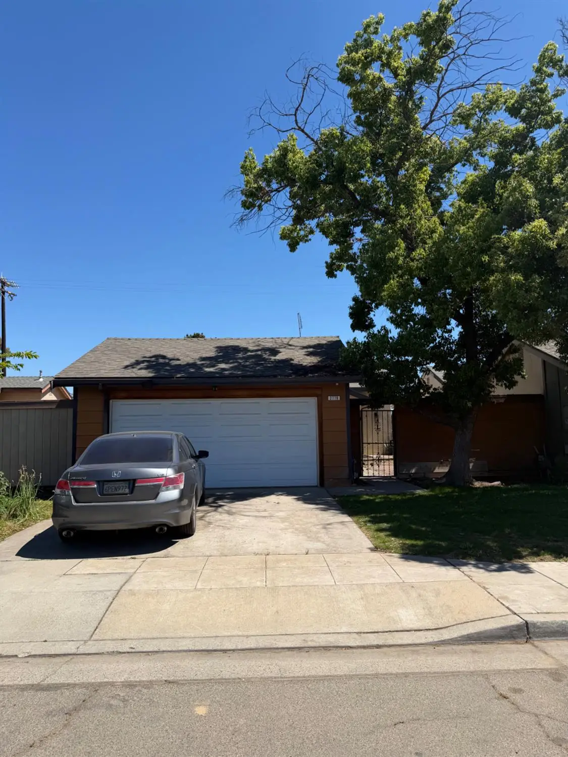 2778 N Selland Avenue, Fresno, CA 93722 - #1