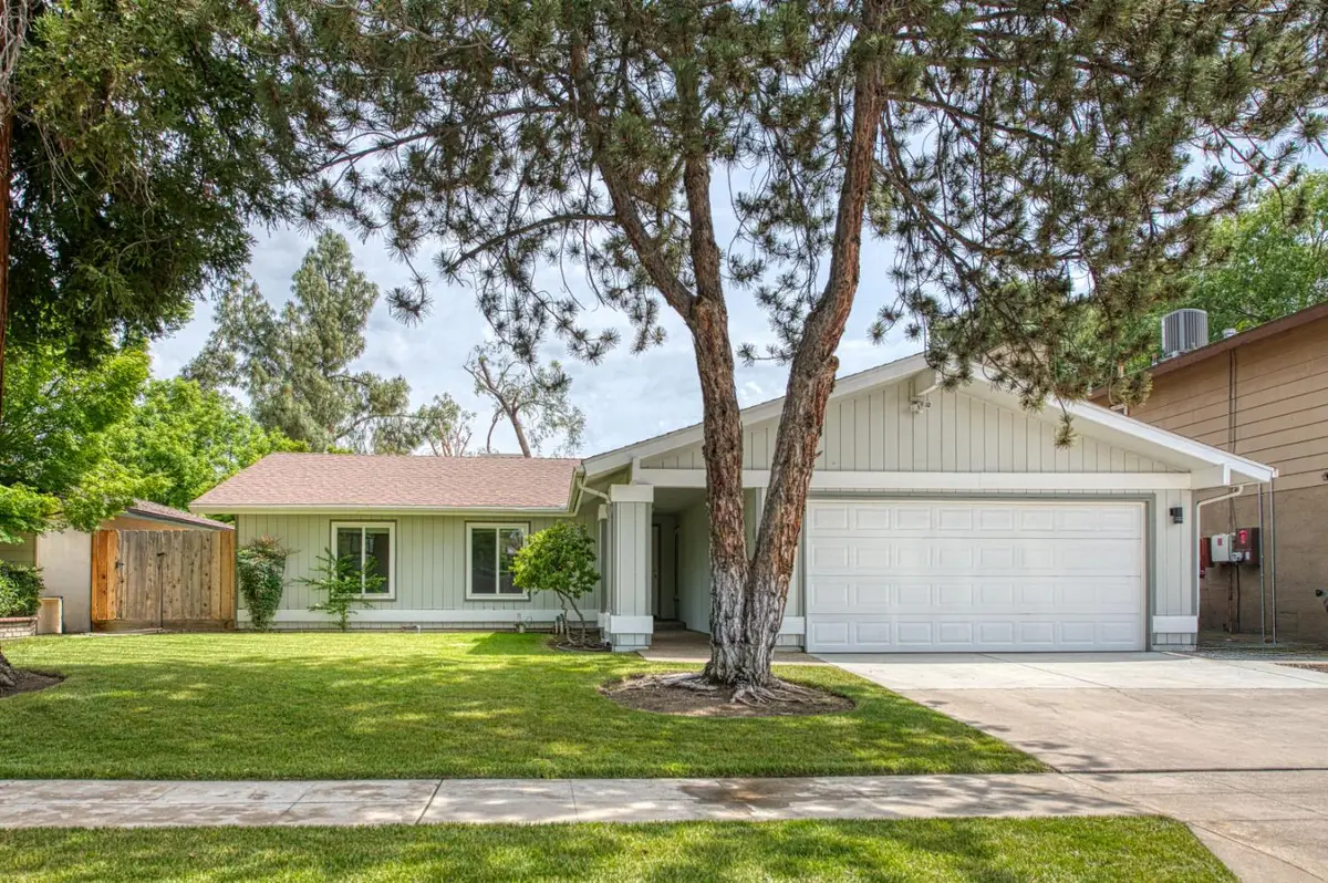 8228 N Calaveras Street, Fresno, CA 93711 - #1