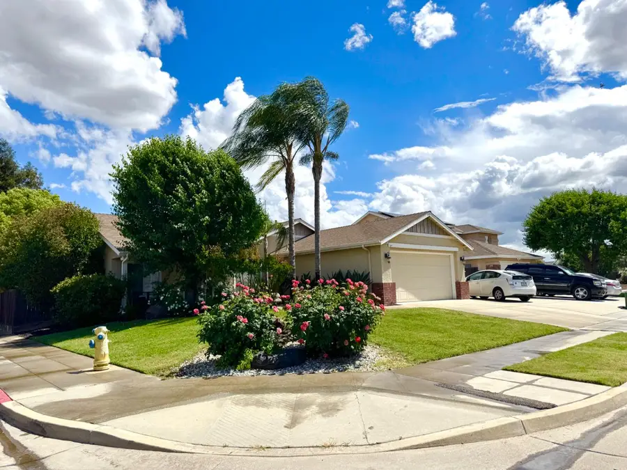 3501 Carson Avenue, Clovis, CA 93611 - #2