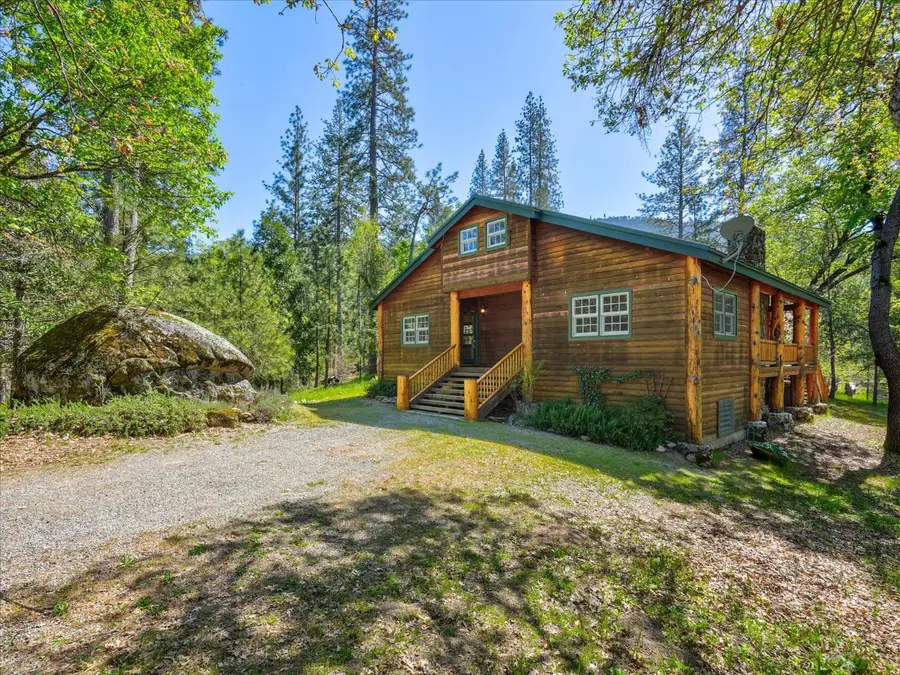 37733 Black Ranch Rd, Oakhurst, CA 93644 - #2