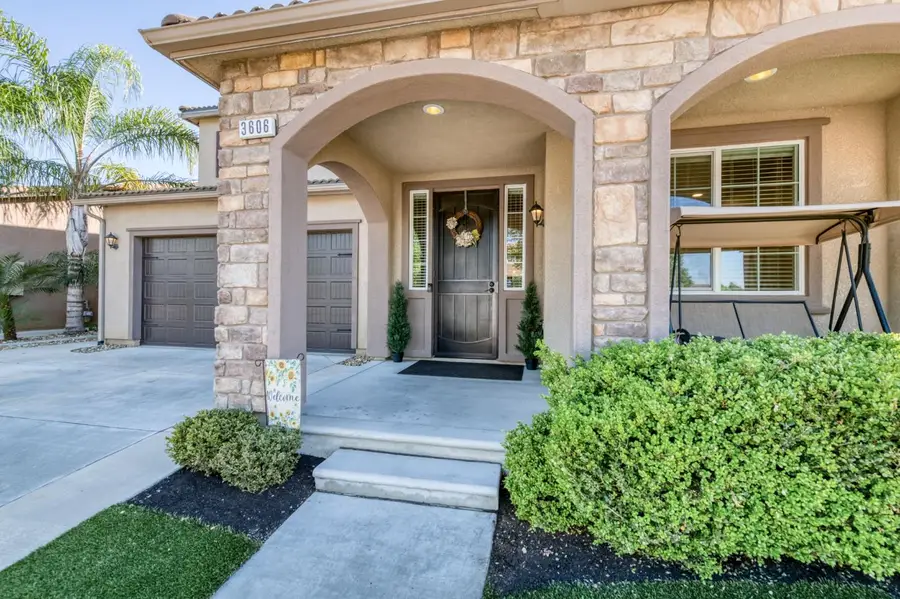 3606 Saginaw Avenue, Clovis, CA 93619 - #3