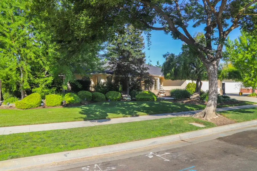 7561 N Hayston Avenue, Fresno, CA 93720 - #2