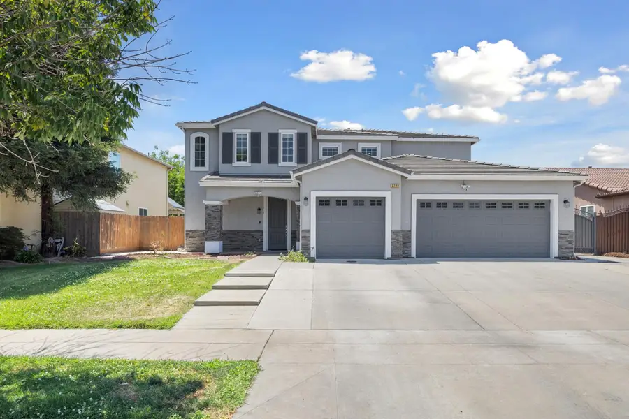2720 San Jose Avenue, Clovis, CA 93611 - #2