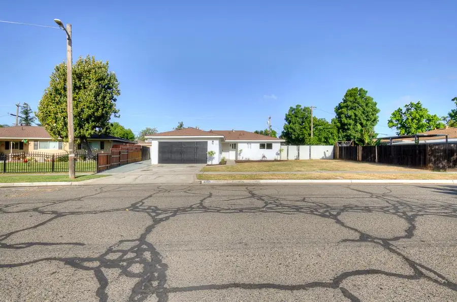 4745 N 5th Street, Fresno, CA 93726 - #2
