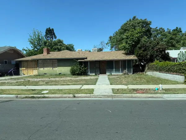 1021 E Cortland Avenue, Fresno, CA 93704