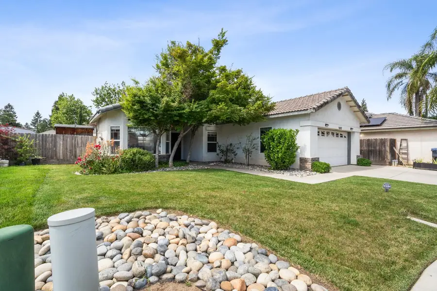 1607 North Sol Court, Visalia, CA 93292 - #3