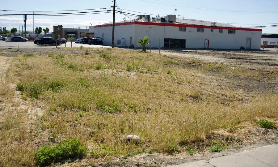 1148 O Street, Firebaugh, CA 93622 - #3