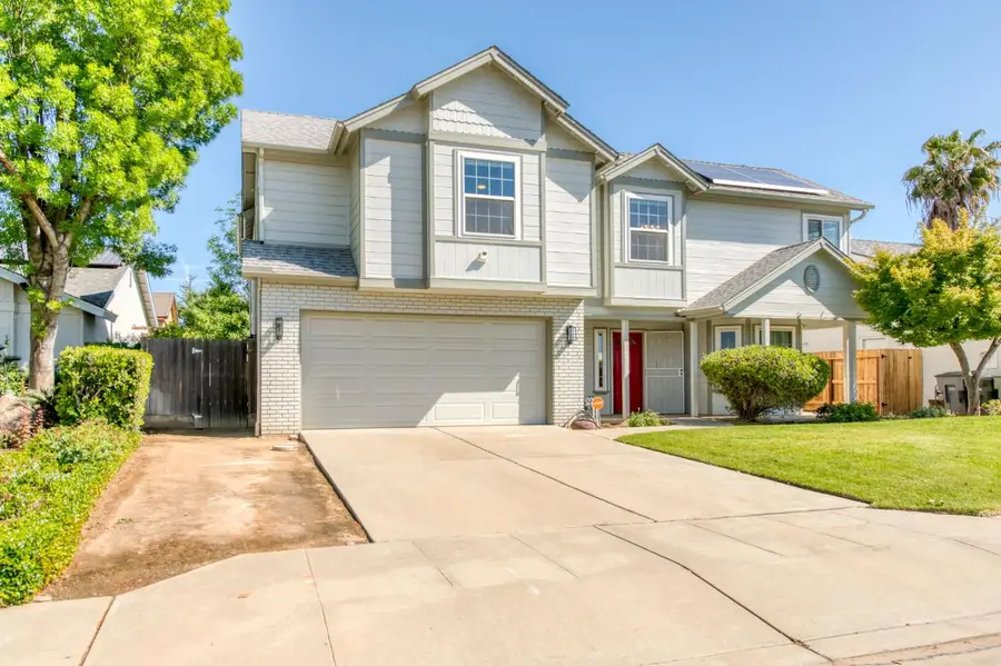 4622 W Flint Way, Fresno, CA 93722 - #2