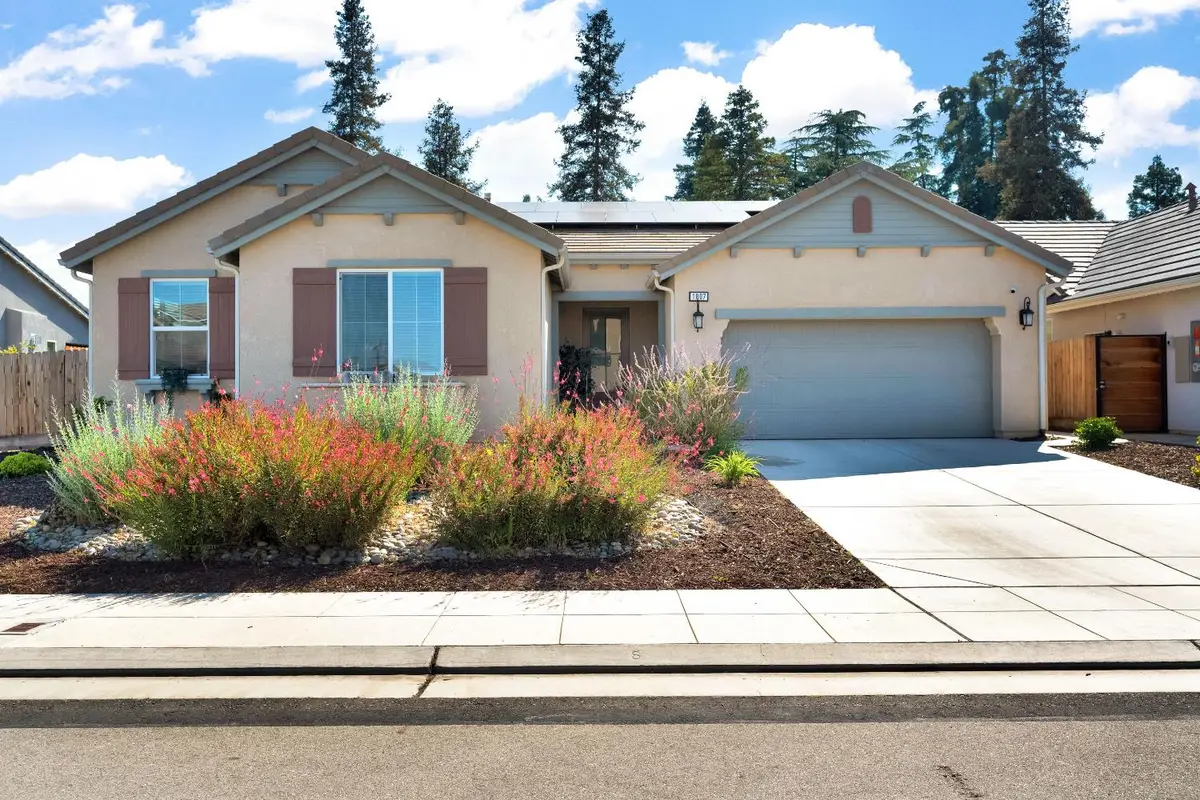 1807 Las Rosas Avenue, Clovis, CA 93619 - #1