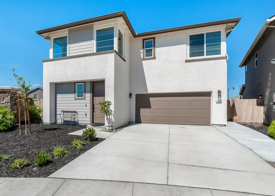 3049 N Dudley Street, Visalia, CA 93291 - #3