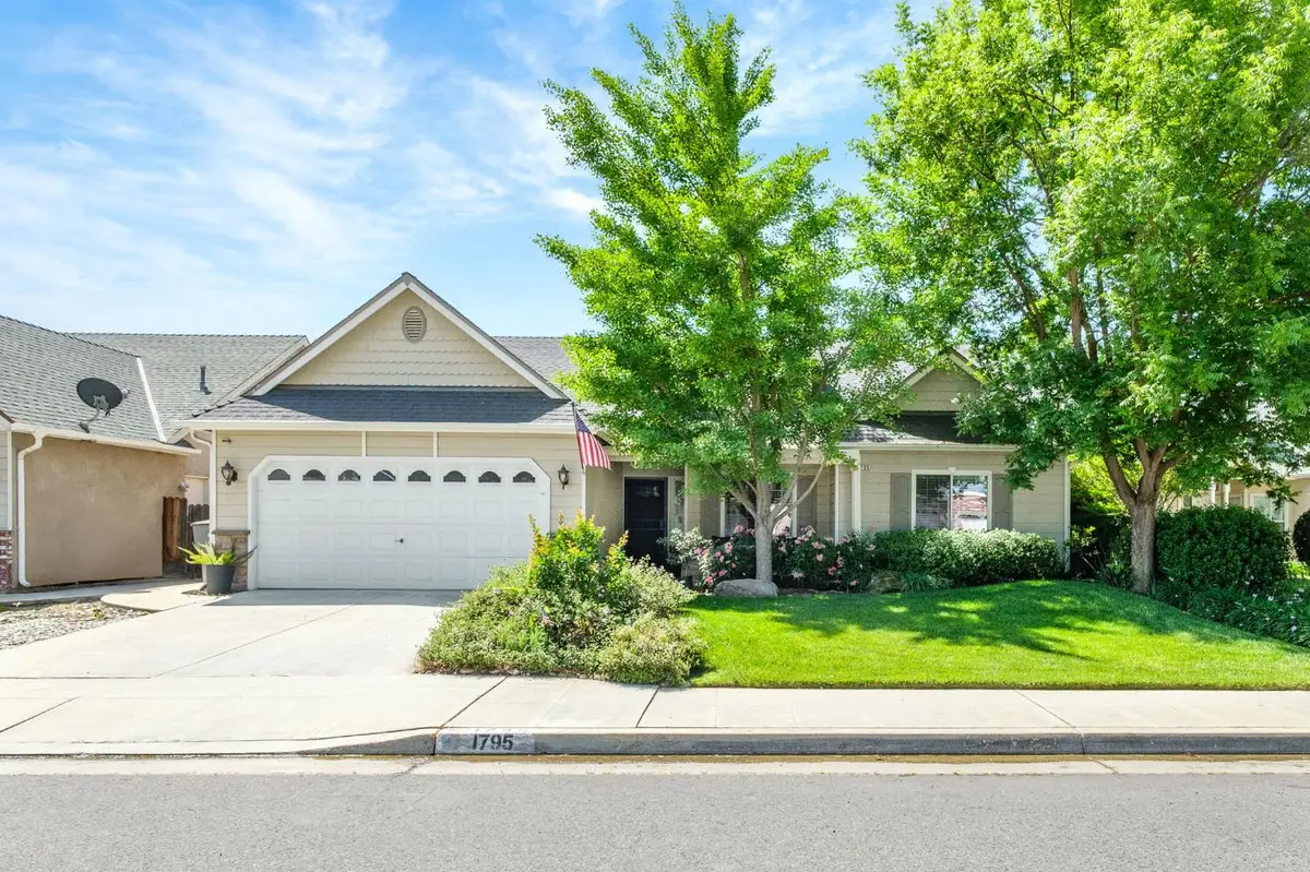 1795 E Turnberry Avenue, Fresno, CA 93730 - #1
