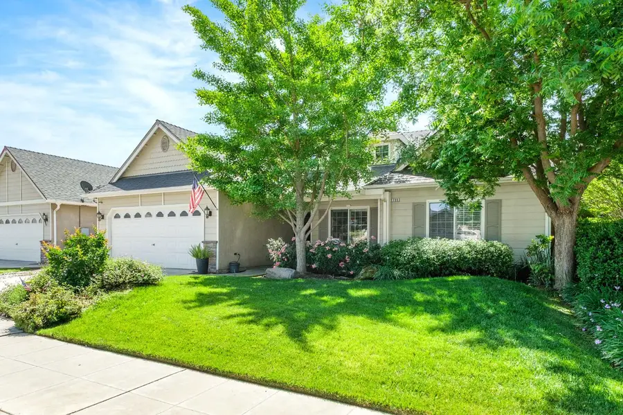 1795 E Turnberry Avenue, Fresno, CA 93730 - #2