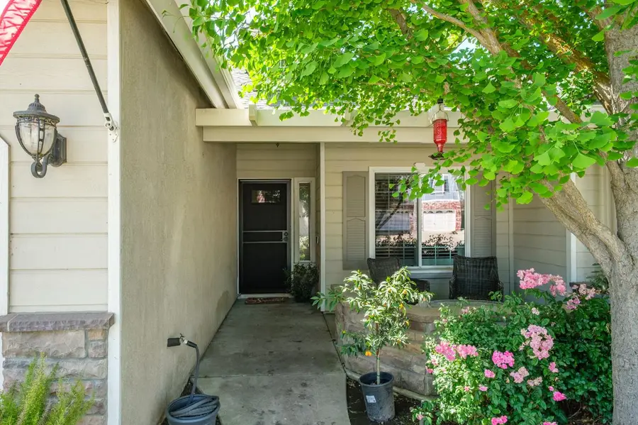 1795 E Turnberry Avenue, Fresno, CA 93730 - #3