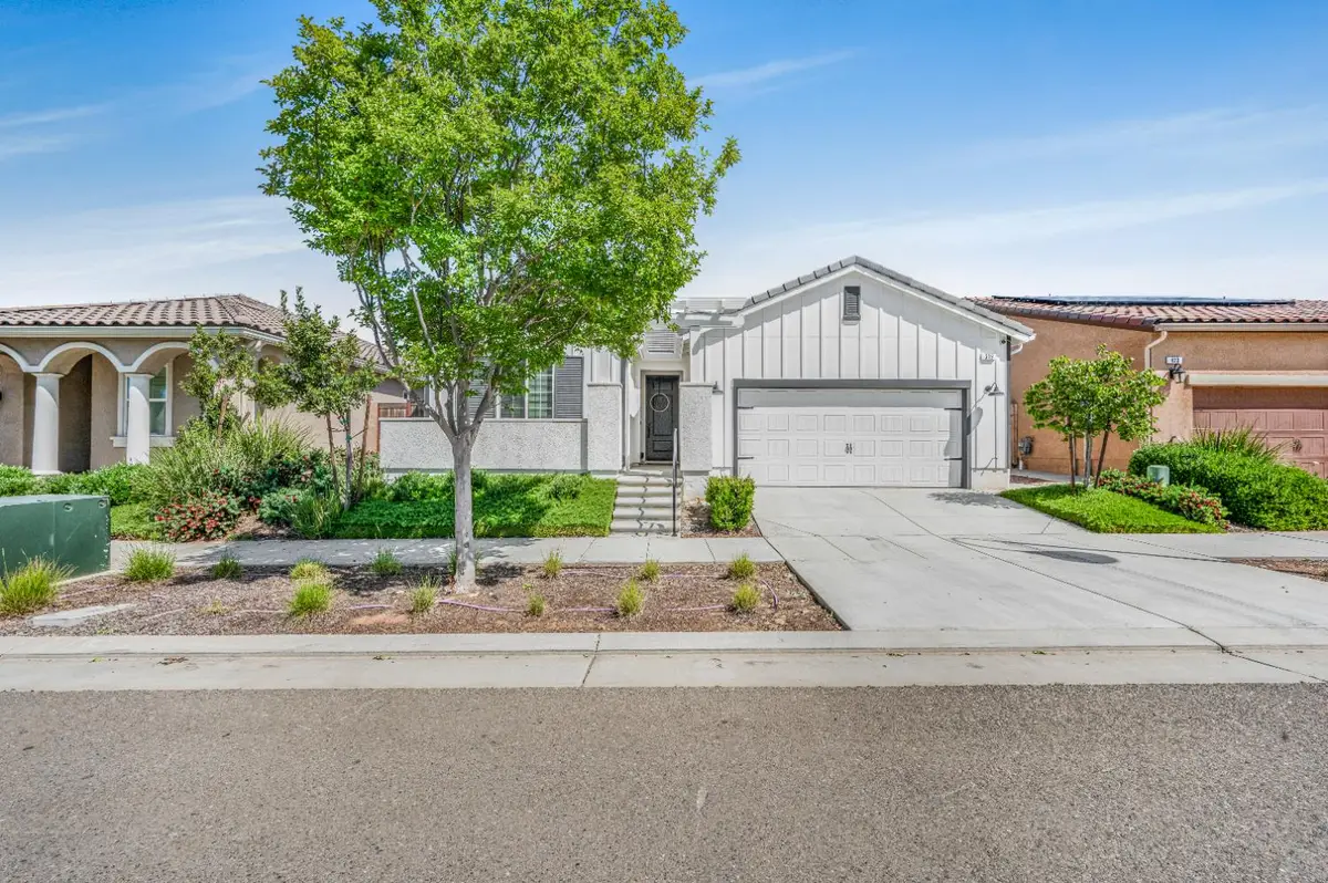 619 Wood Crest Avenue, Madera, CA 93636 - #1