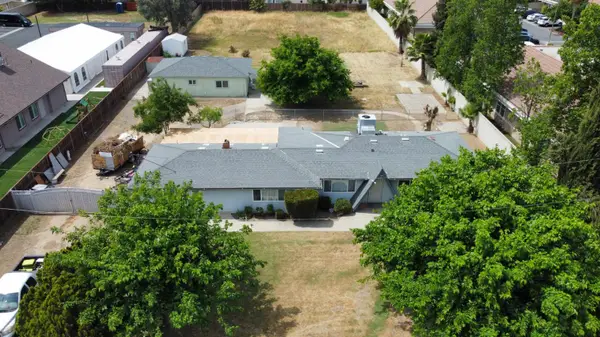 7421 N Maple Avenue, Fresno, CA 93720