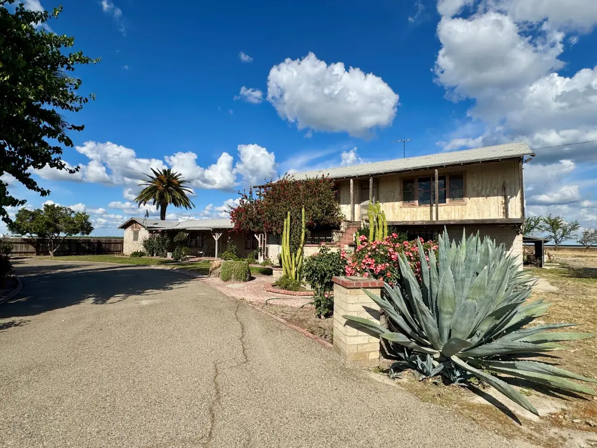 15326 S Dickenson Avenue, Riverdale, CA 93656 - #1