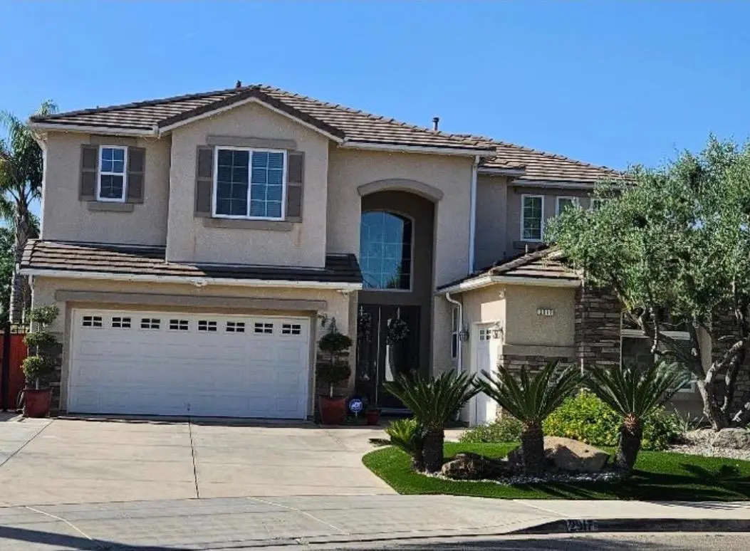 2917 E Trenton Avenue, Fresno, CA 93720 - #1
