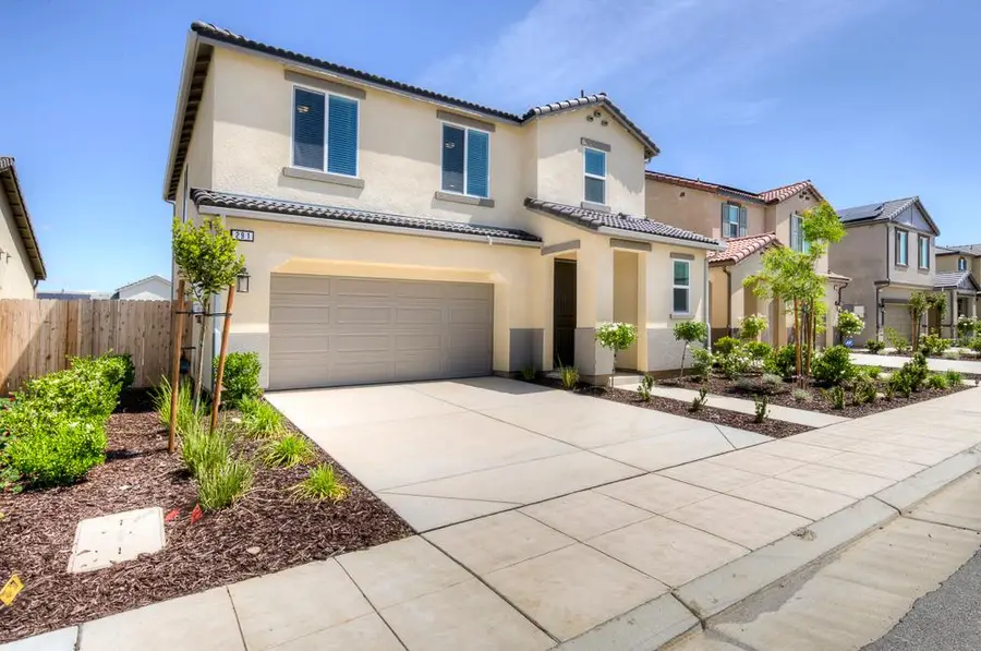 291 Lucas Avenue S, Madera, CA 93636 - #3