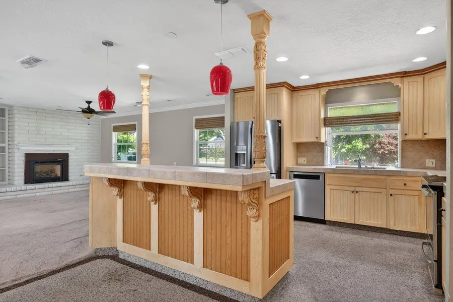 3291 E Los Altos Avenue, Fresno, CA 93710 - #3