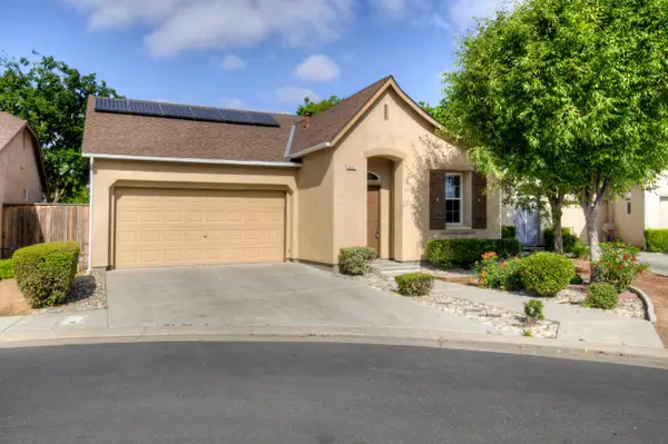 5691 N Crabapple Drive, Fresno, CA 93711
