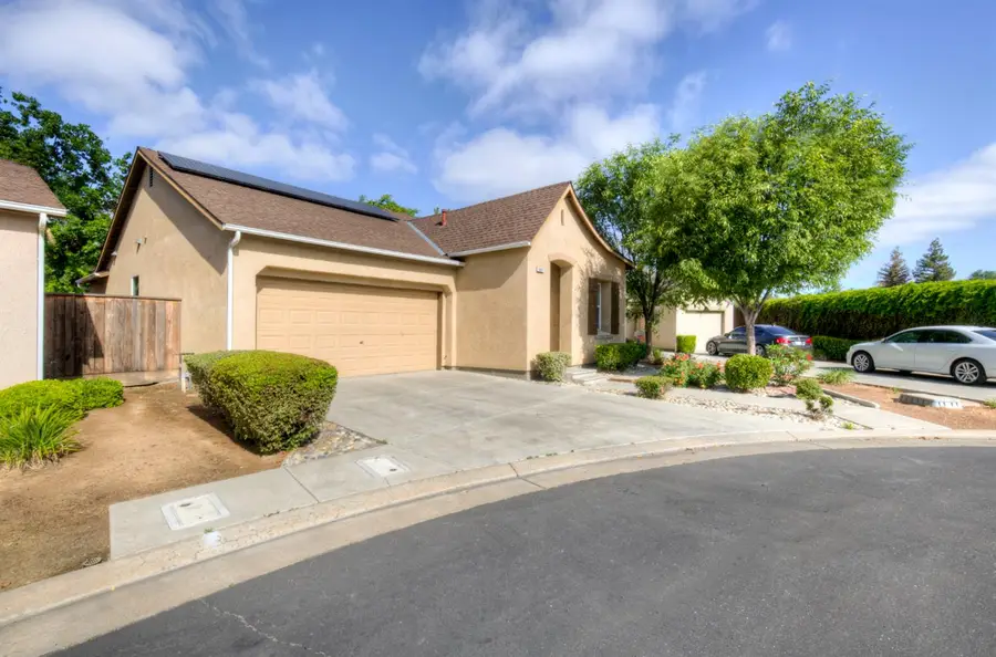 5691 N Crabapple Drive, Fresno, CA 93711 - #3