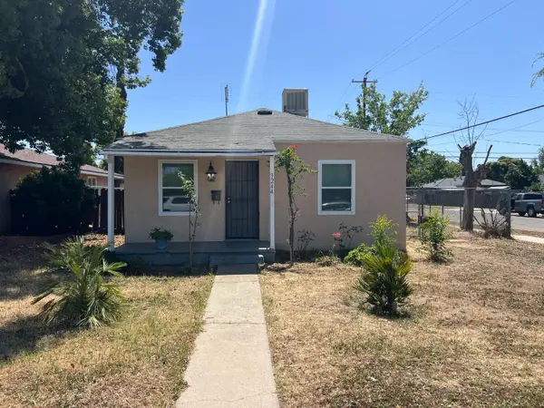 3244 E Pine Avenue, Fresno, CA 93703