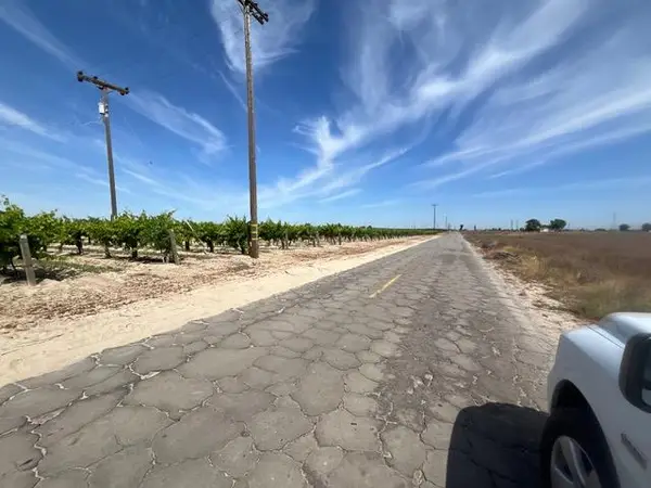 6195 W Springfield N, Raisin City, CA 93706