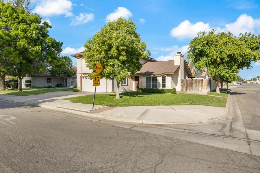 3392 N Forestiere Avenue, Fresno, CA 93722 - #3