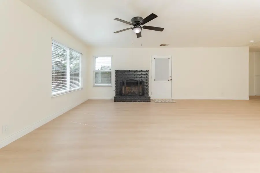 797 Elderwood Lane, Lemoore, CA 93245 - #3