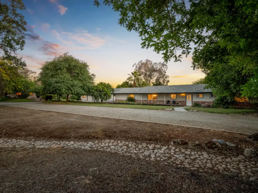 5731 E Copper Avenue, Clovis, CA 93619 - #2
