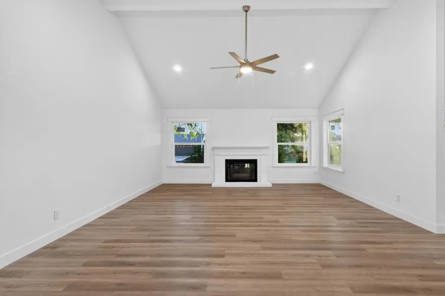 8082 N Sherman Avenue, Fresno, CA 93720 - #3