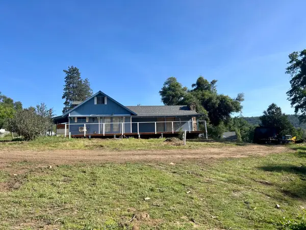 49992 Road 426, Oakhurst, CA 93644