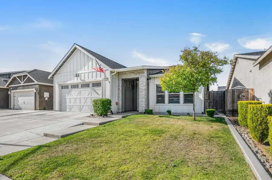 5432 W Lamona Avenue, Fresno, CA 93722 - #3