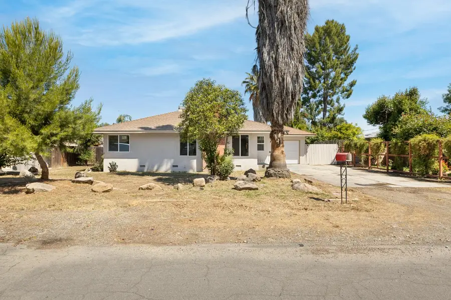 1433 E Richert Avenue, Fresno, CA 93704 - #3