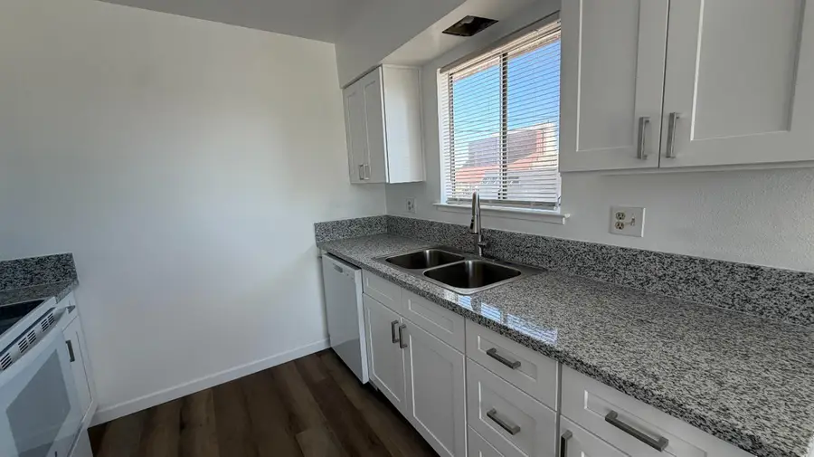 2514 E Andrews Avenue, Fresno, CA 93726 - #3