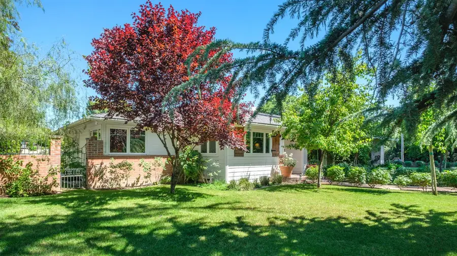 3868 N Van Ness Boulevard, Fresno, CA 93704 - #3