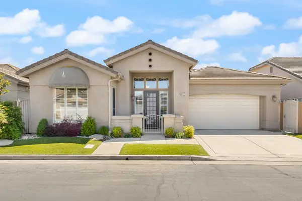 851 E Mill Creek Drive, Fresno, CA 93720