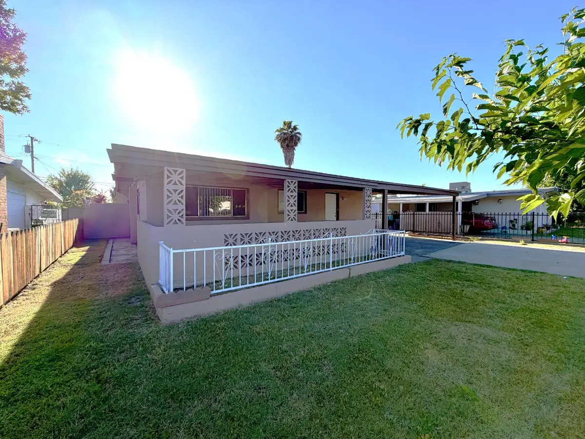 221 K Street, Sanger, CA 93657 - #1