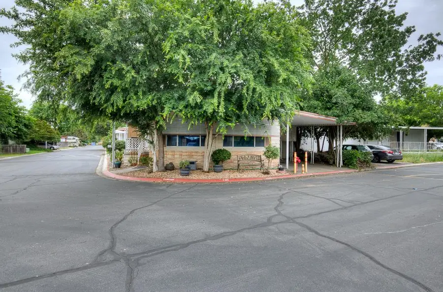 9360 N Blackstone Avenue #153, Fresno, CA 93720 - #3