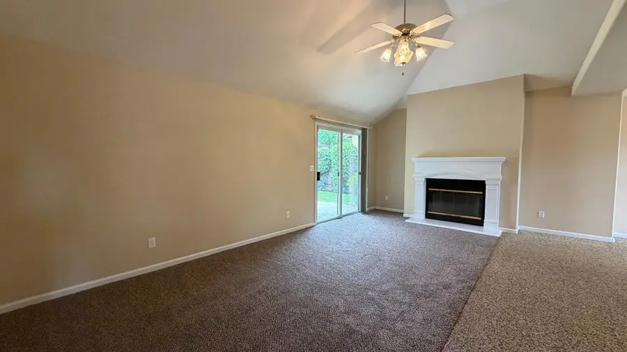 2274 E Skyview Avenue, Fresno, CA 93720 - #3