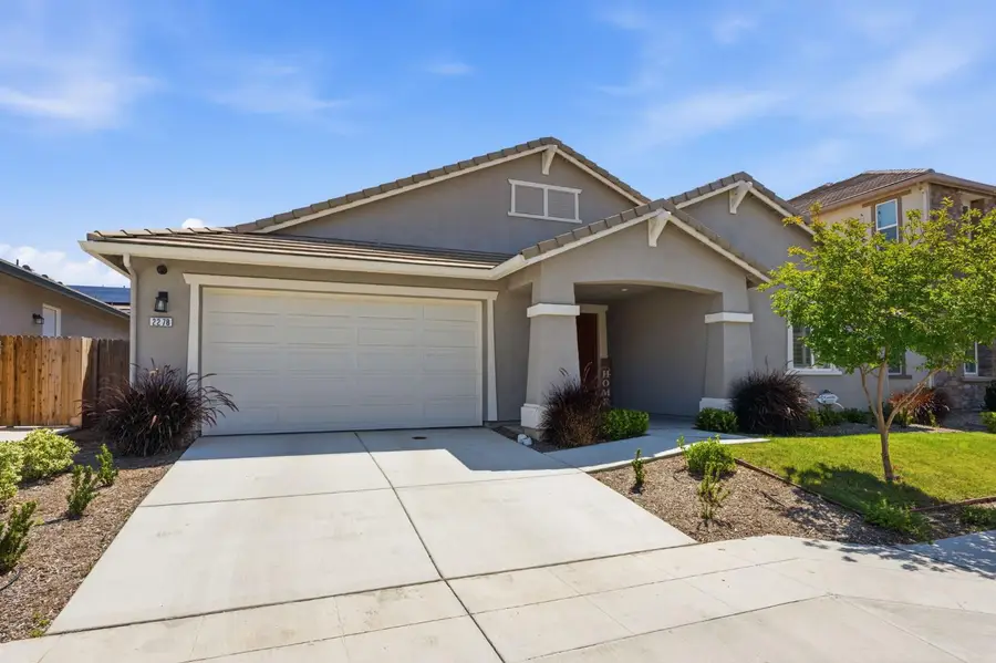 2278 N Mcarthur Avenue, Fresno, CA 93727 - #2