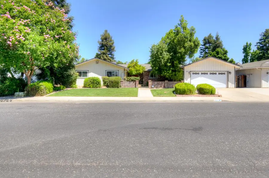 2147 Mitchell Avenue, Clovis, CA 93611 - #2