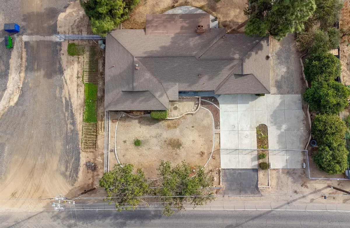 1512 N Brawley, Fresno, CA 93722 - #1