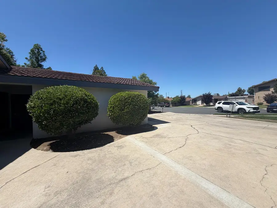 1538 E Austin Way, Fresno, CA 93704 - #3