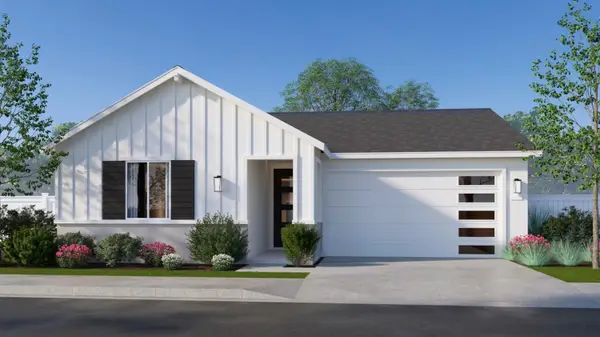 6823 E Carmen Avenue, Fresno, CA 93727