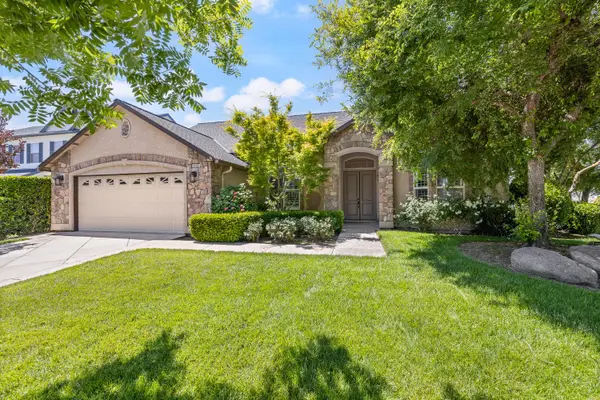 2883 22nd Court, Kingsburg, CA 93631
