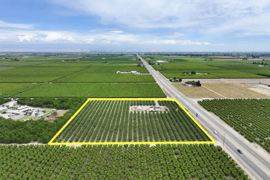 13910 E Mountain View Avenue, Kingsburg, CA 93631 - #3