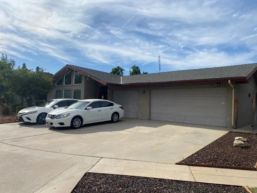 3136 W Austin 101 & 102 Way, Fresno, CA 93722 - #2