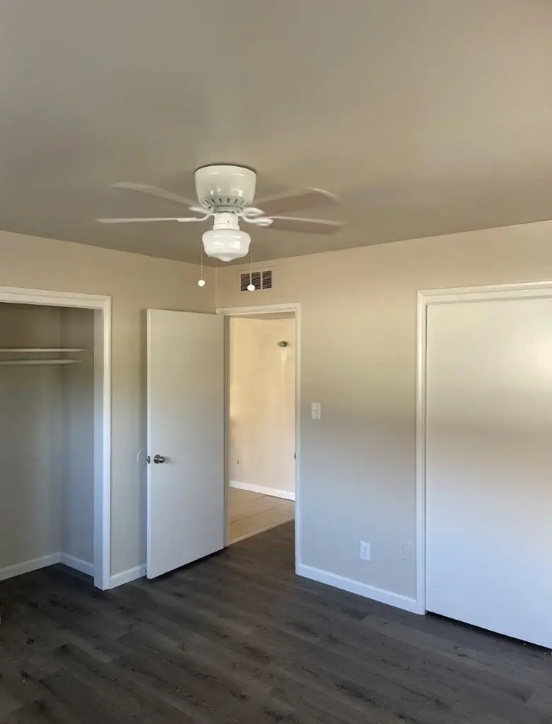 537 W University Avenue, Fresno, CA 93705 - #3
